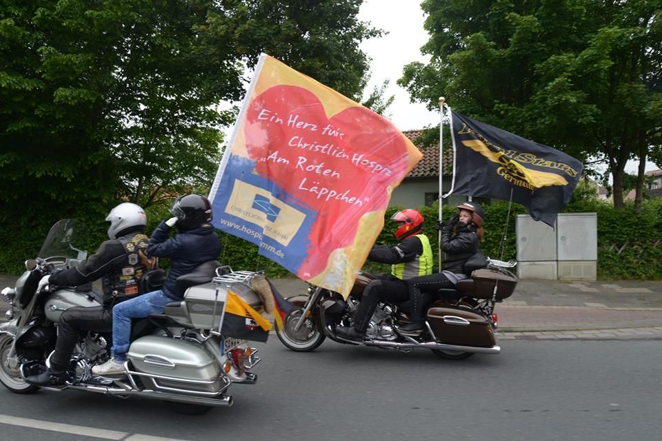 2013 Hamm Fahrt Mit Flaggen